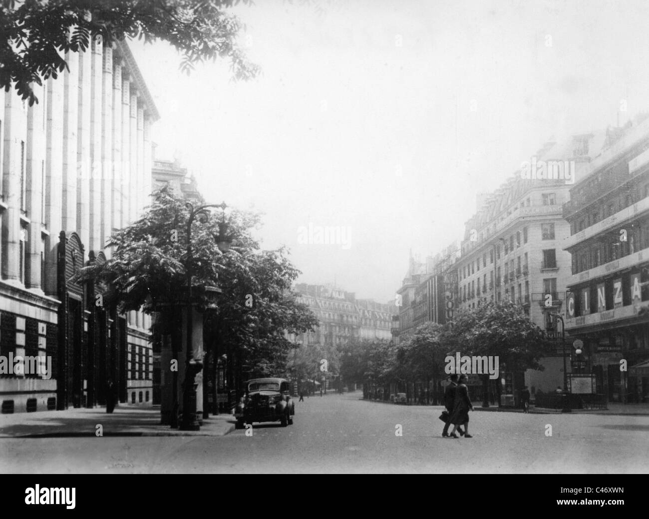 German troops marching in paris hi-res stock photography and images - Alamy