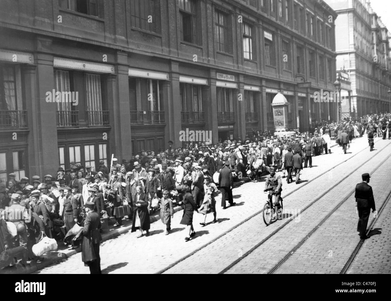 Second world war refugees hi-res stock photography and images - Alamy