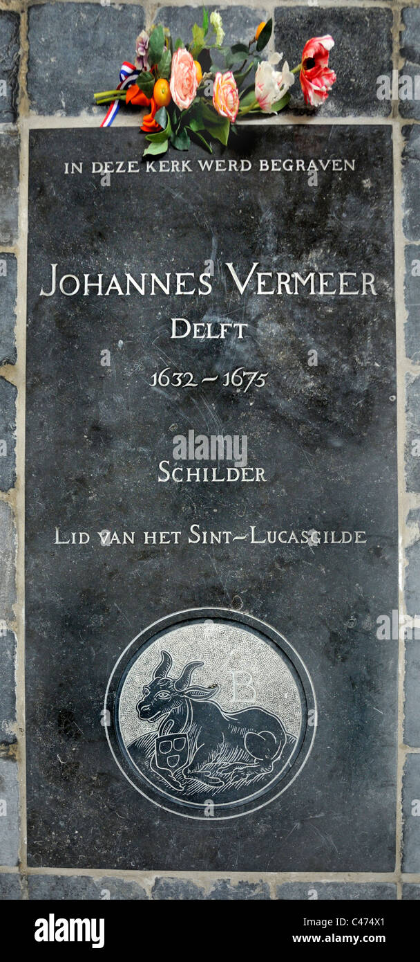 Delft, Netherlands. Oude Kerk ('Old Church' - Gothic) Memorial plaque to Jan Vermeer (artist; 1632-1675) Stock Photo