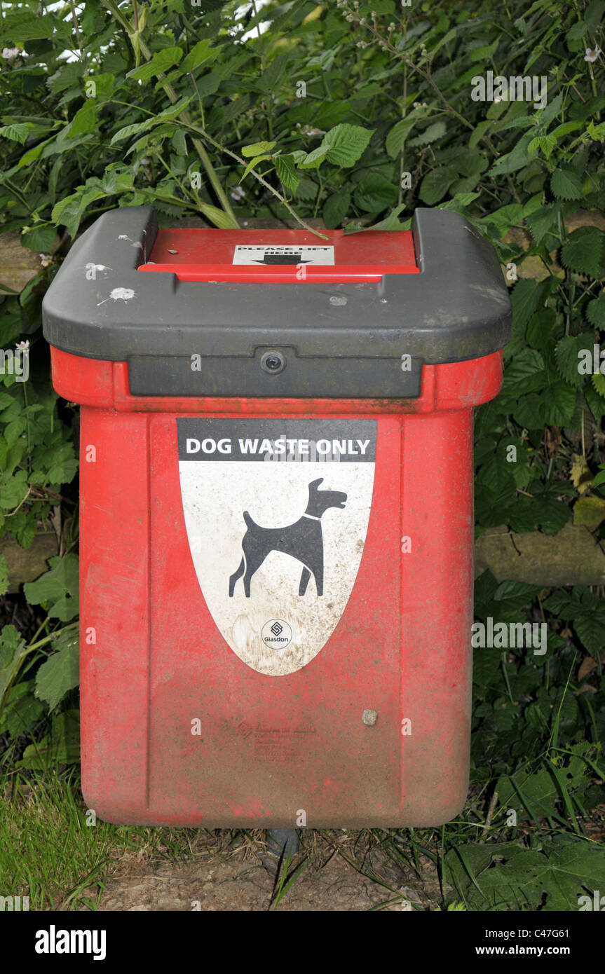 Dog poo bin excrement bin uk faeces hires stock photography and images