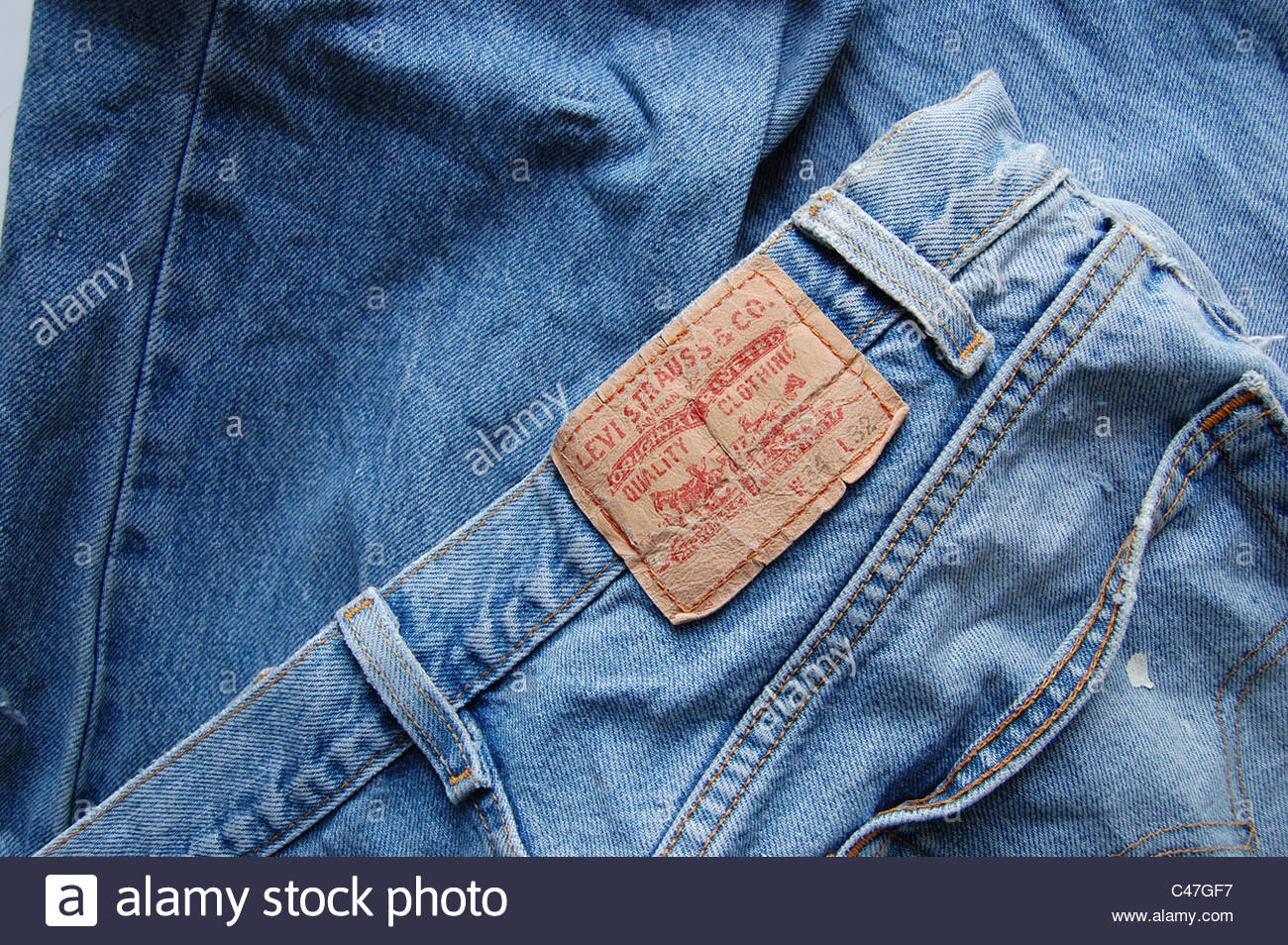 signature by levi strauss pull on jeans