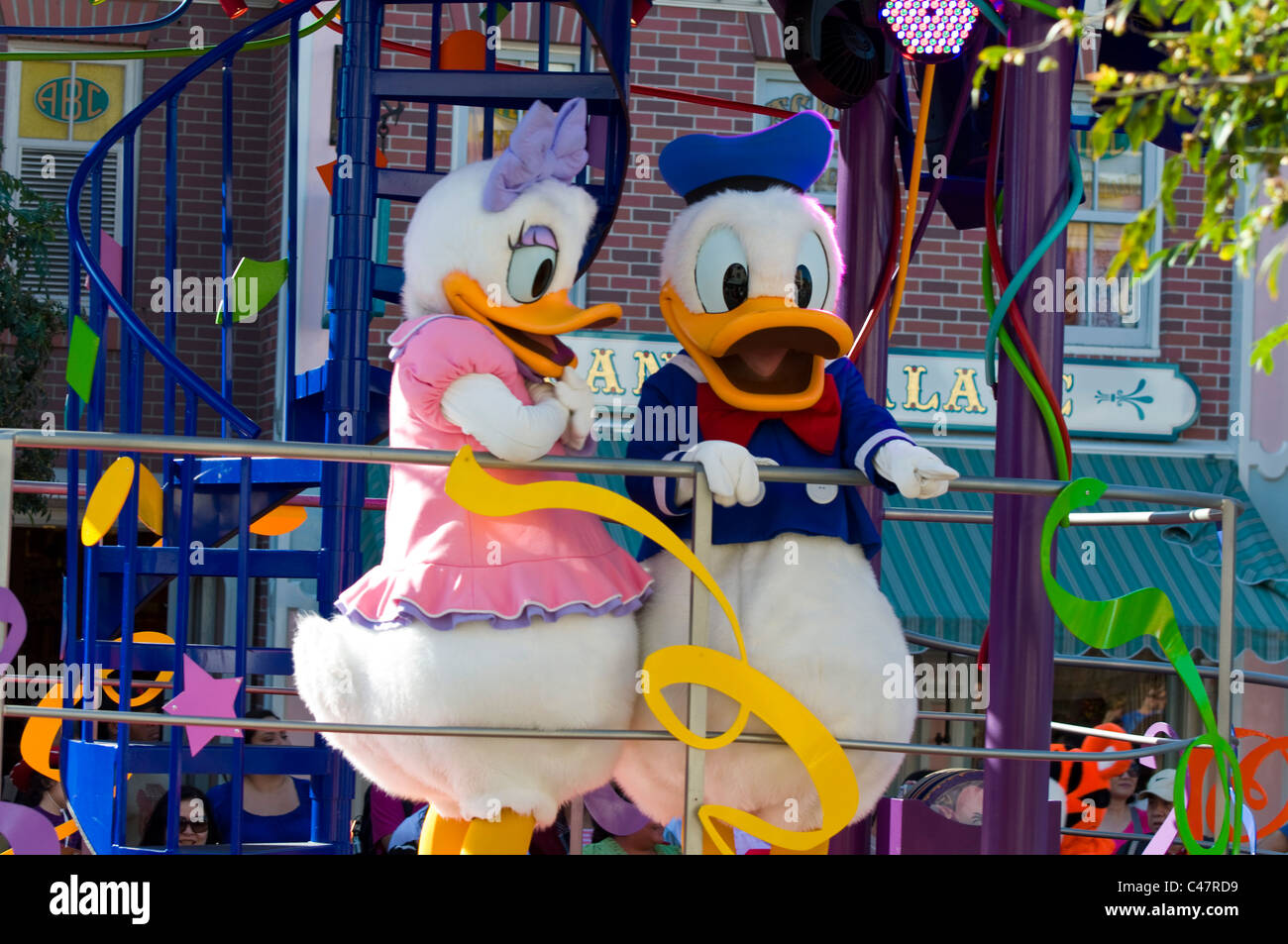 Donald Duck and Daisy Character at Disneyland Stock Photo - Alamy