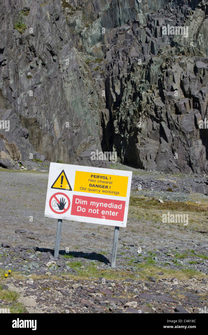 Danger warning sign at Dinorwig slate mine, Snowdonia, North Wales, UK Stock Photo