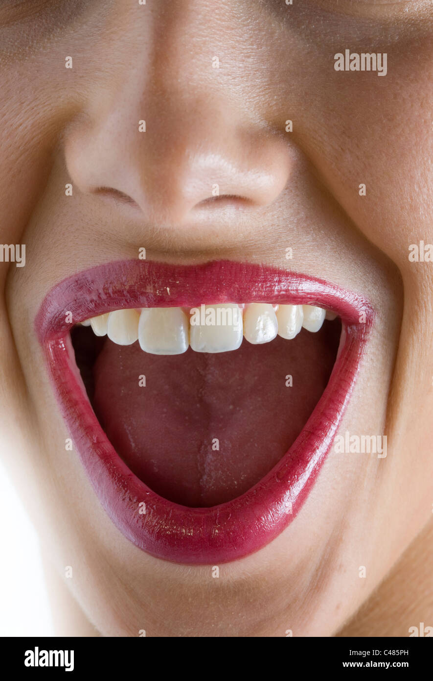 Girl mouth wide open High Resolution Stock Photography and Images - Alamy