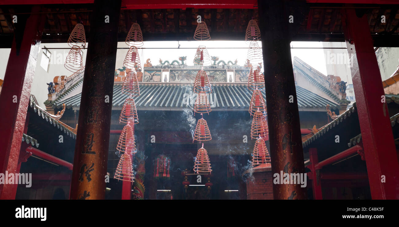 Entrance to Chinese temple in China Town, Kuala Lumpur, Malaysia. Stock Photo