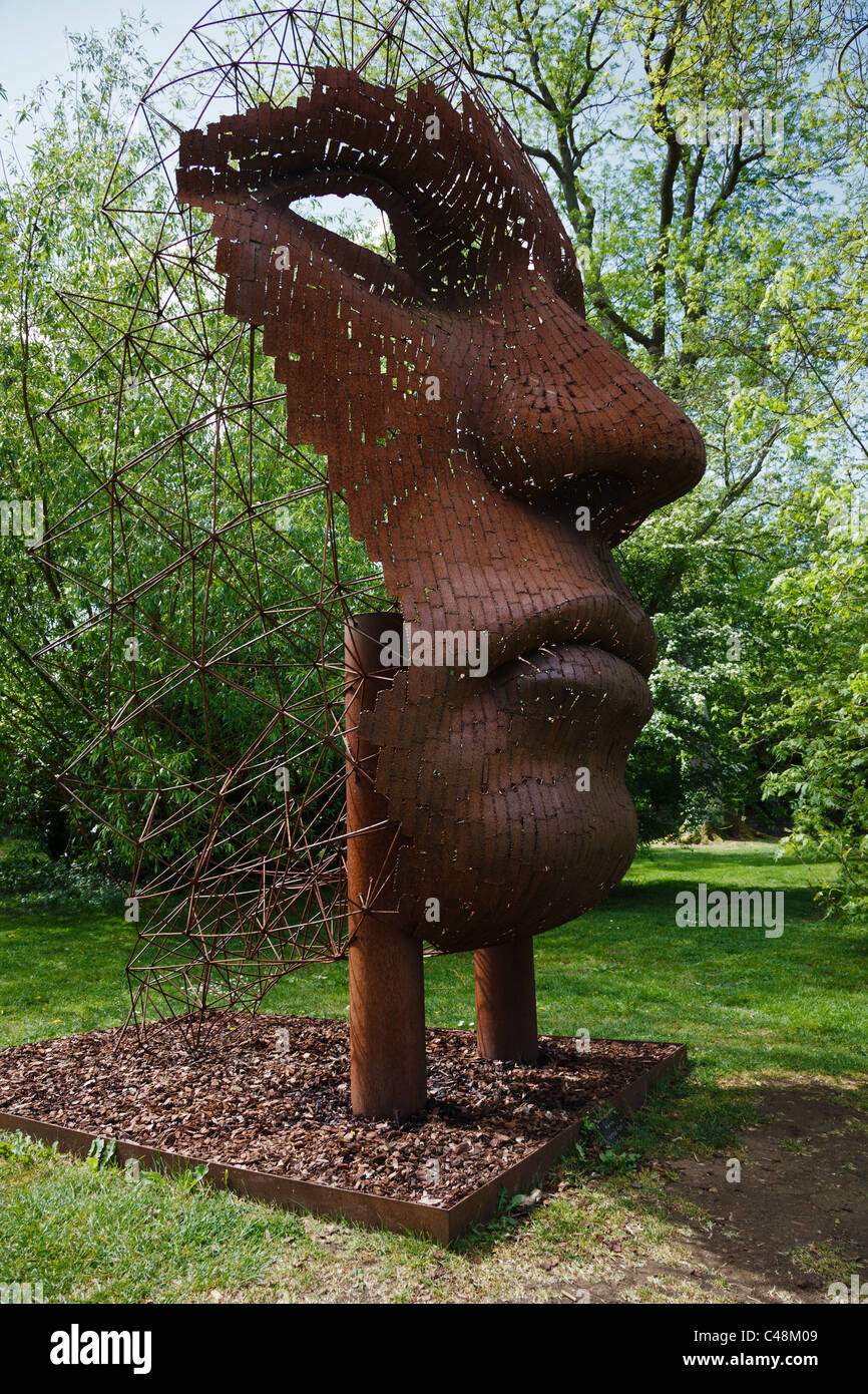 Vertical Face II by Rick Kirby, The Contemporary Sculpture Garden, Burghley House, near Stamford, Cambridgeshire. Stock Photo