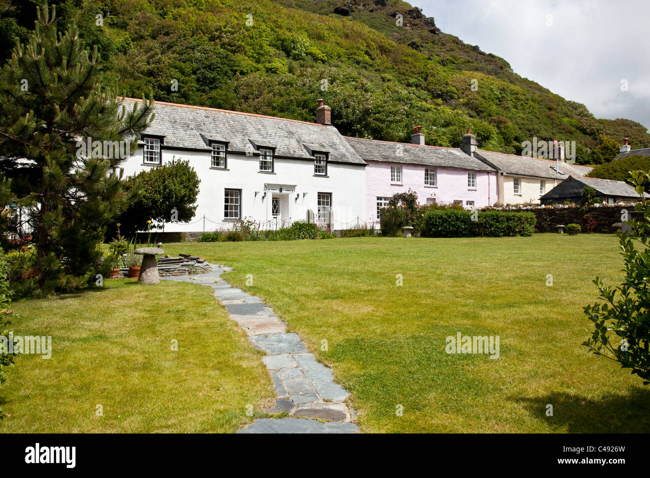 Cottages in Valency Row, Boscastle, Cornwall Stock Photo