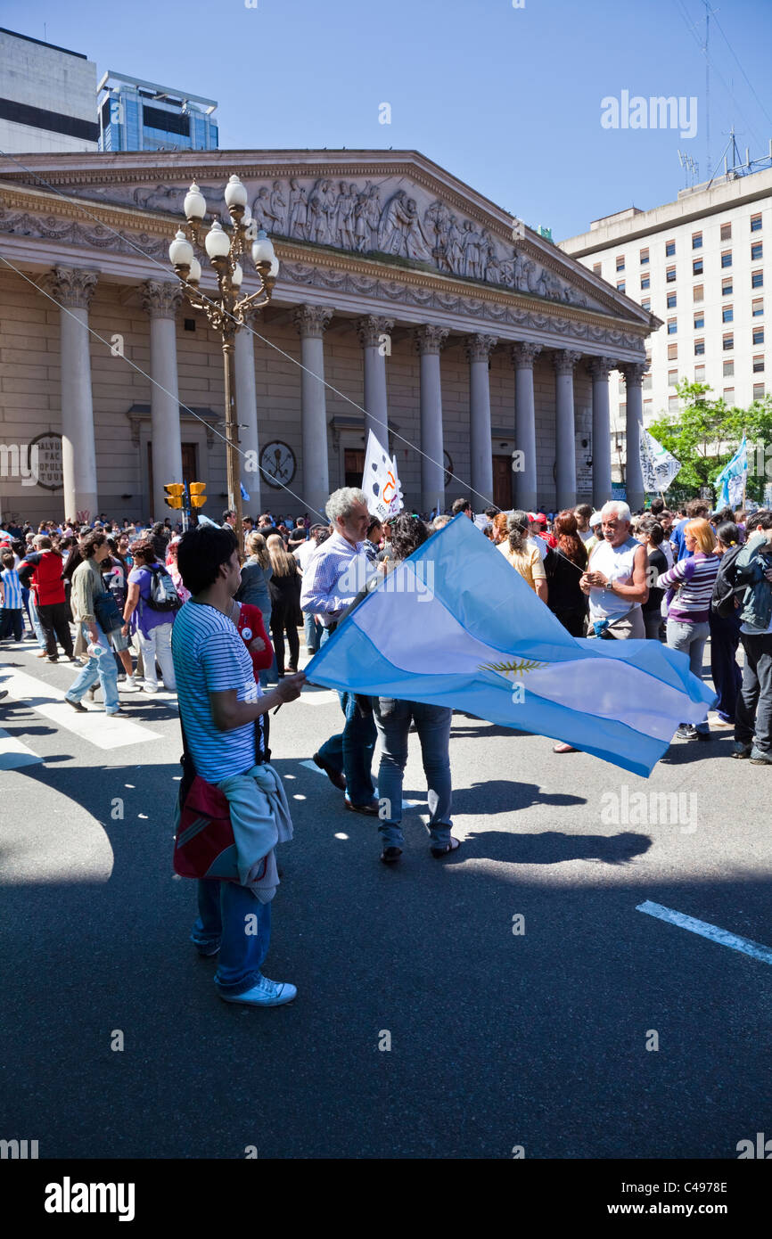 Crowds in the Plaza de Mayo, Buenos Aires, Argentina, South America. Stock Photo