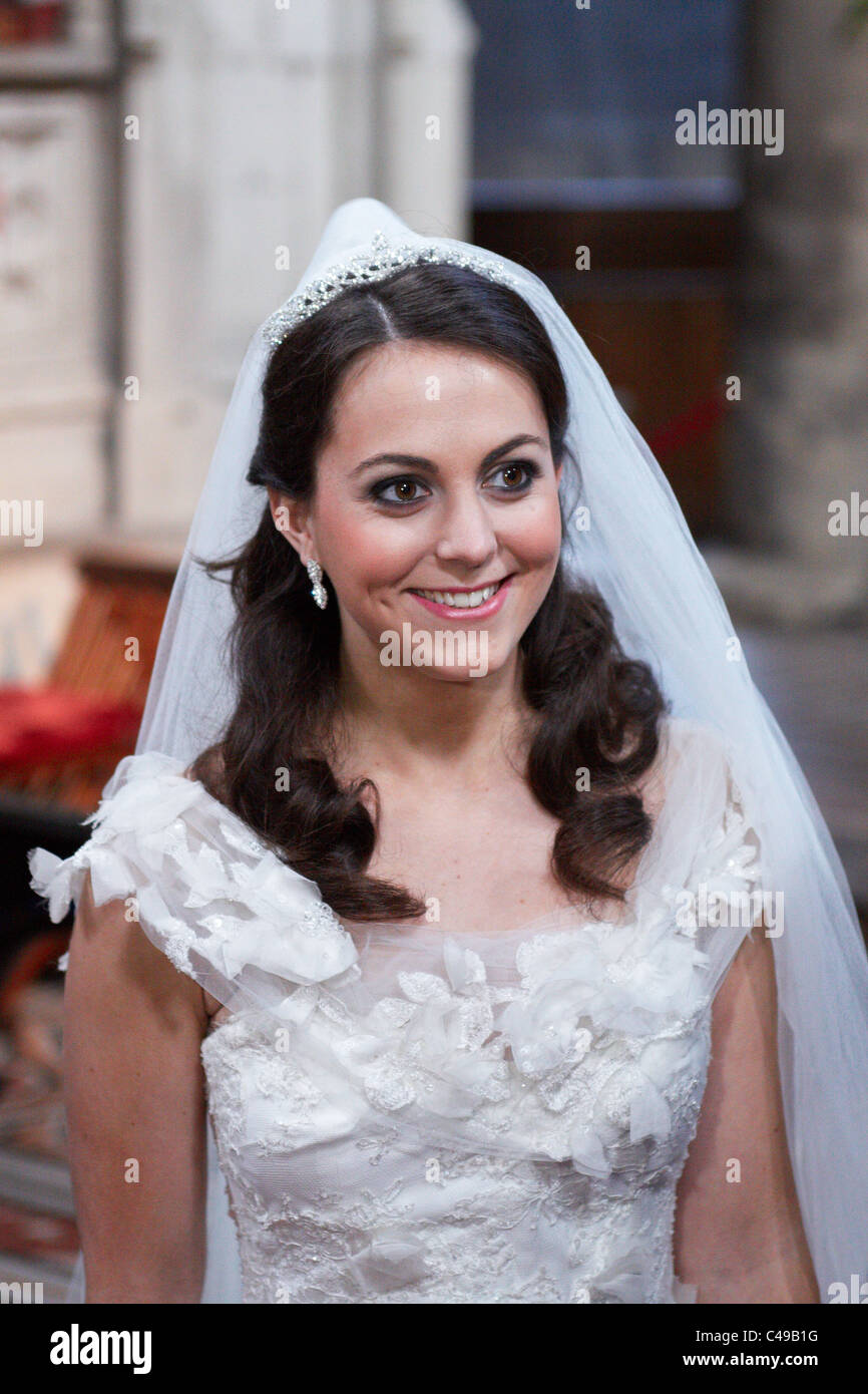 Lookalikes pretend to get married at a mock royal wedding ceremony filmed for a T-mobile ad Stock Photo