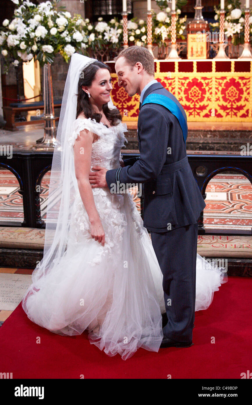 Kate middleton prince william lookalikes hires stock photography and