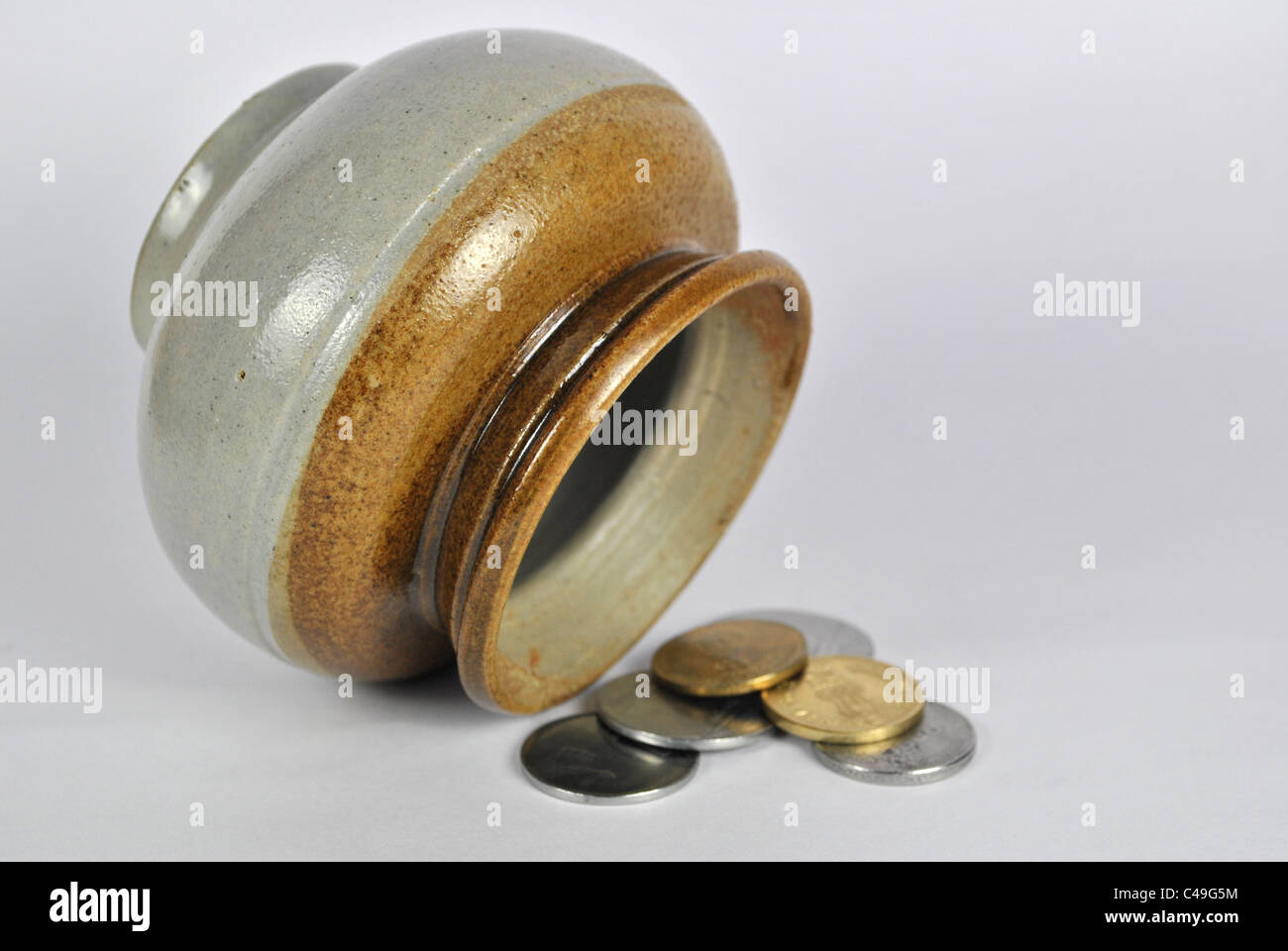 kerala traditional clay ceramic pot pottery silo cutout cut out