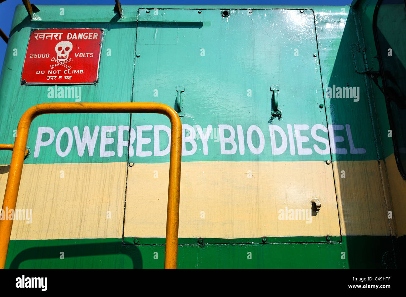 India - Tamil Nadu - Nigiri Blue Mountain Railway - biodiesal engine Stock Photo
