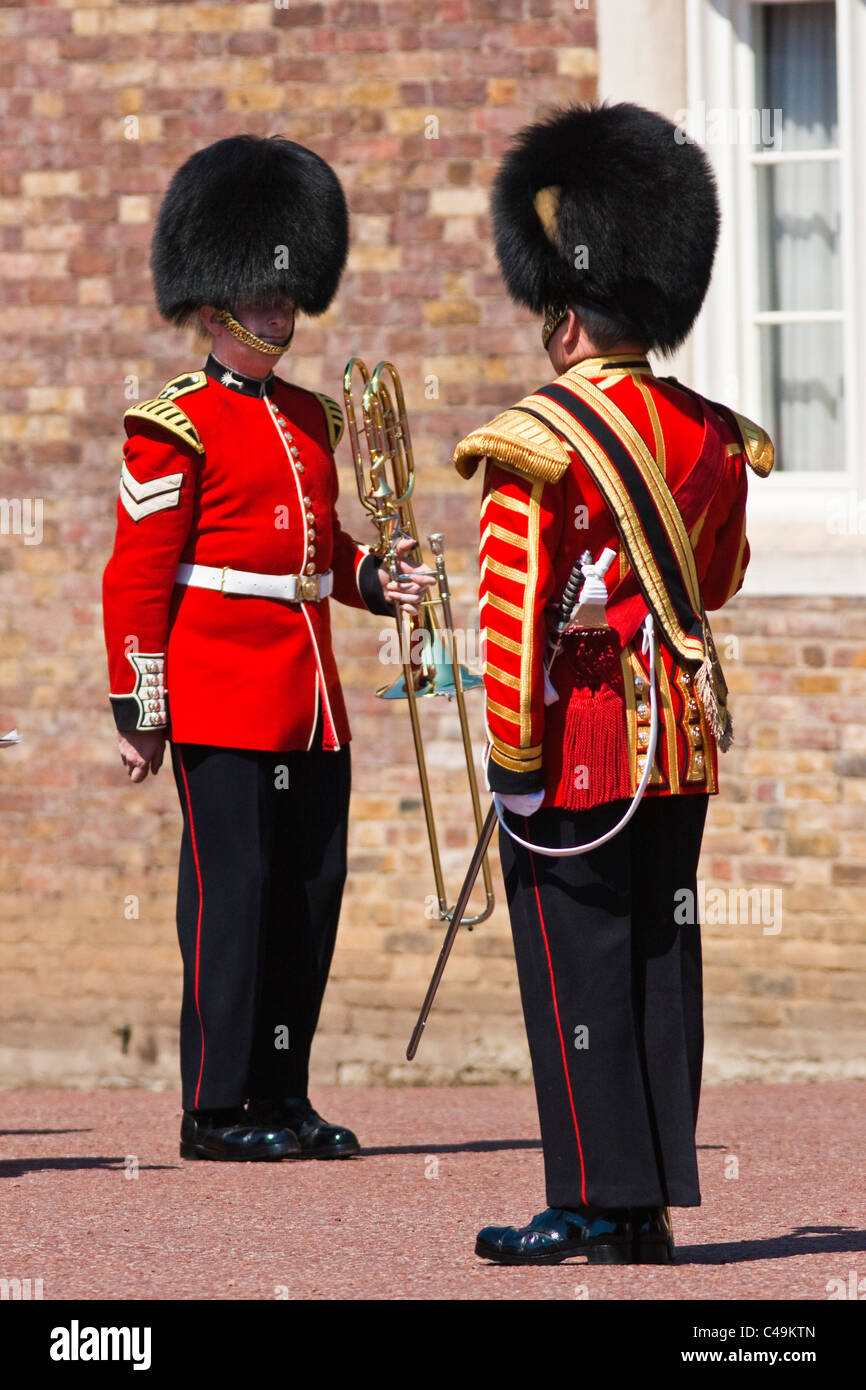 Welsh guards band prepare for Changing of the guard Stock Photo