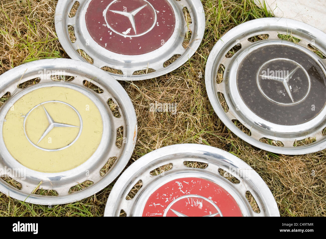 Mercedes benz badge logo badges brand 