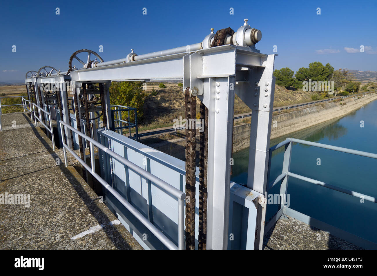 Irrigation Gate High Resolution Stock Photography and Images Alamy