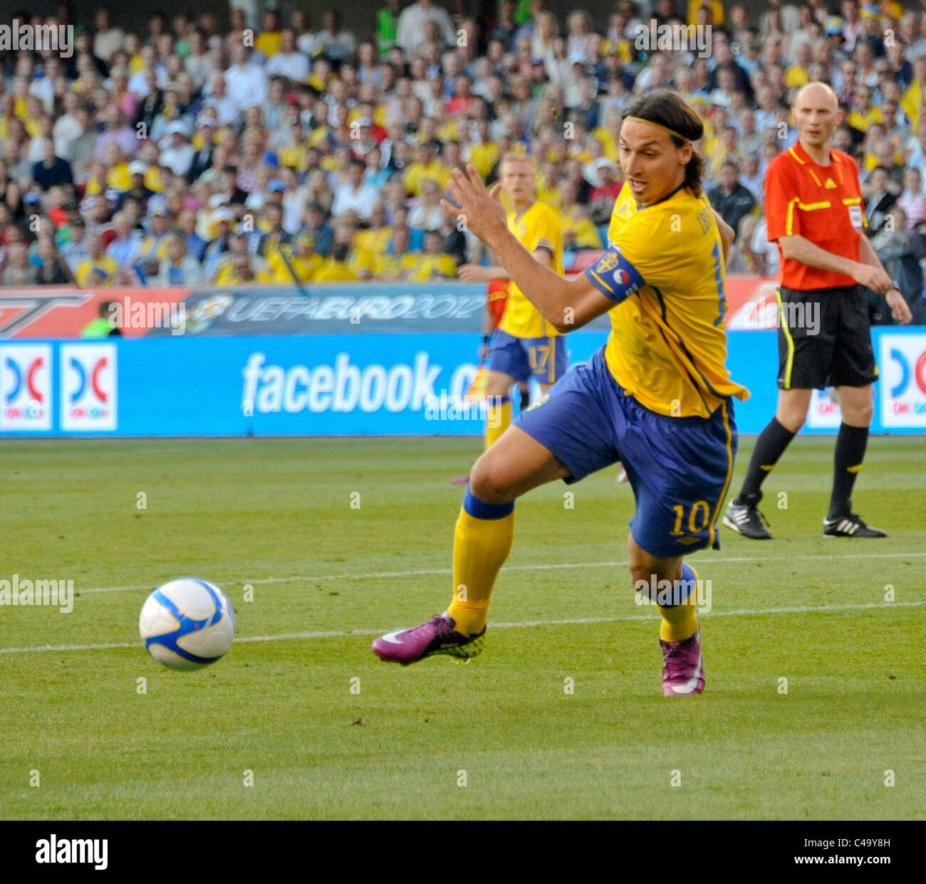 Football international Sweden vs Finland  Zlatan Ibrahimovic SWE with the ball Stock Photo