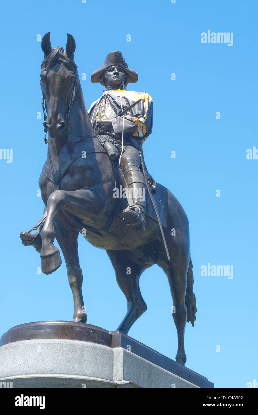 george washington statue wearing a boston bruins jersey Stock Photo