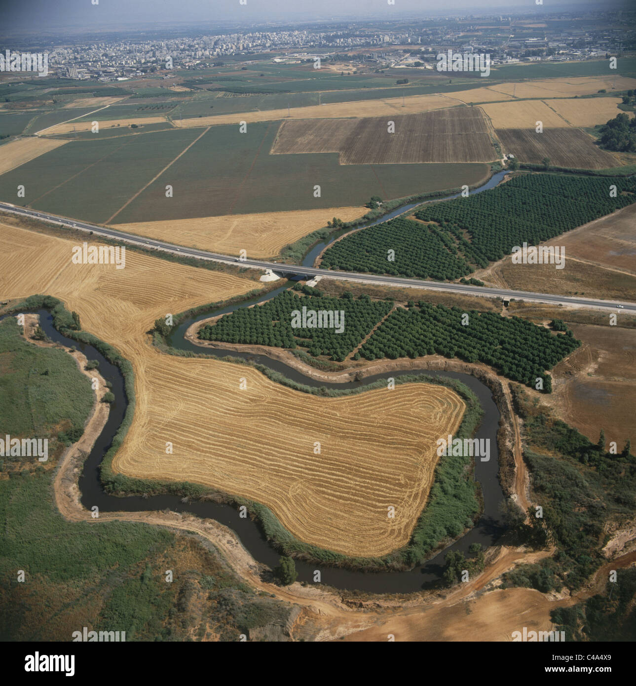 Aerial view of the winding Yarkon stream in the eastern Dan metropolis Stock Photo