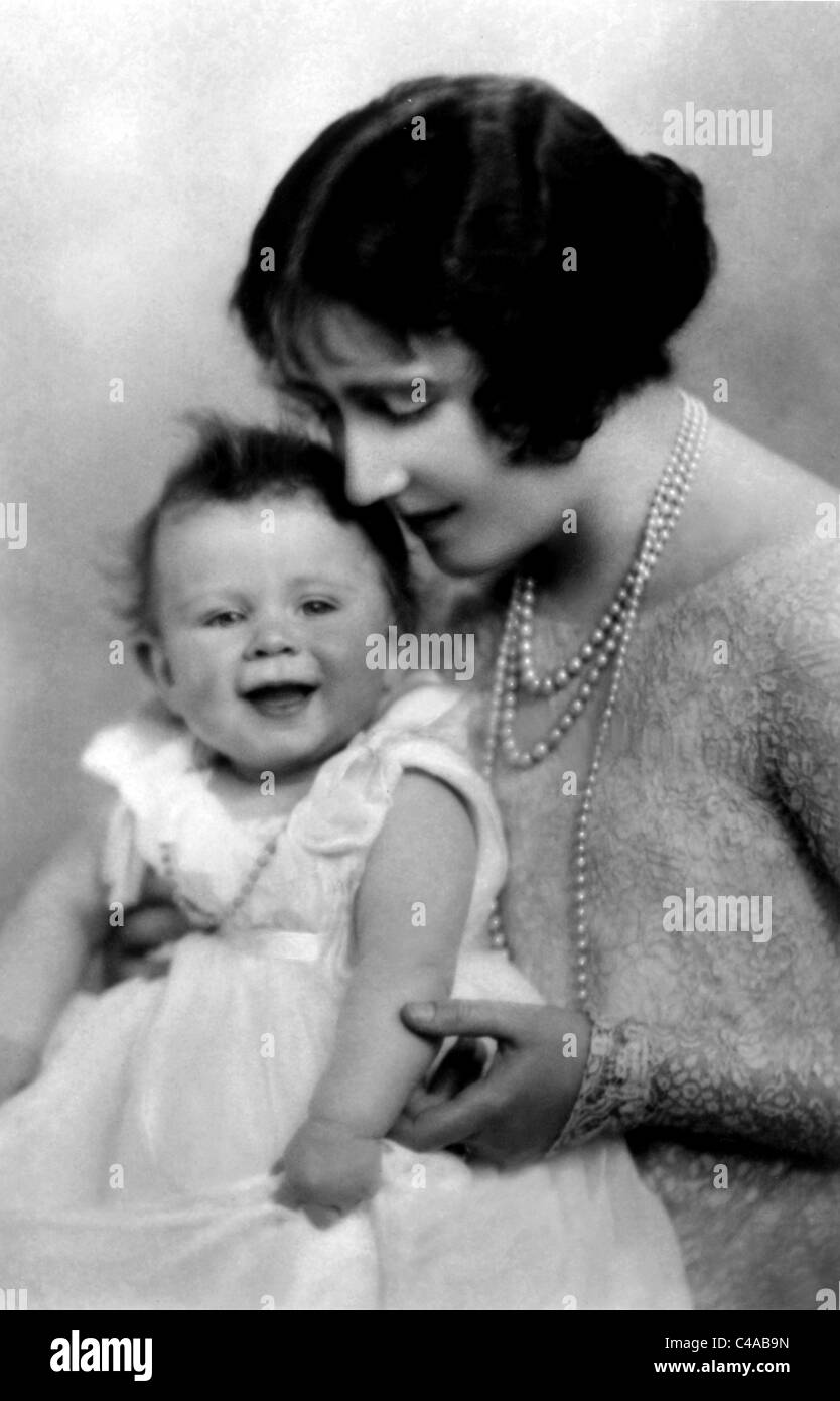 Queen Mother Elizabeth High Resolution Stock Photography and Images - Alamy