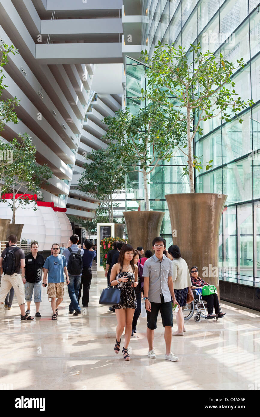 Marina bay sands hotel interior hi-res stock photography and images - Alamy