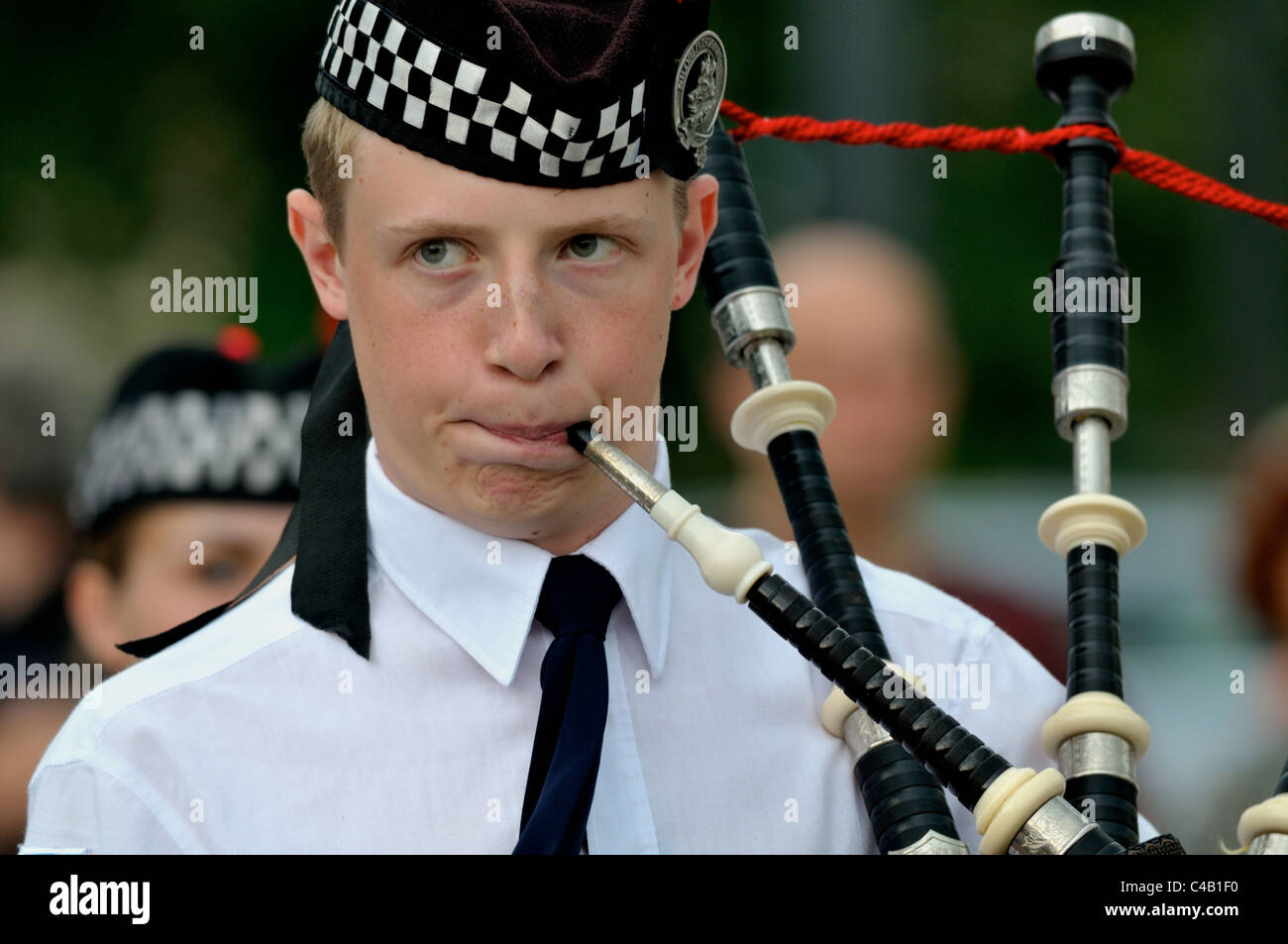 Bagpipe player boy hi-res stock photography and images - Alamy