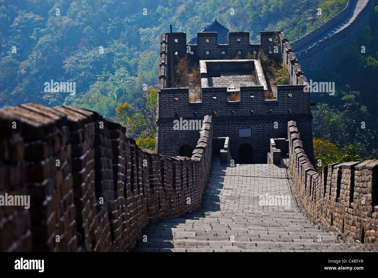 Watchtower on the Mutianyu section of the Great Wall of China, Mutianyu, Jiaojiehe, Beijing, China. Stock Photo
