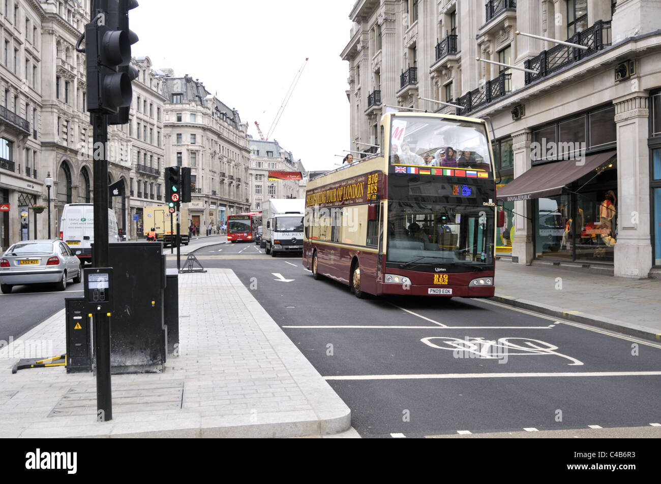 Advanced stop lines hires stock photography and images Alamy