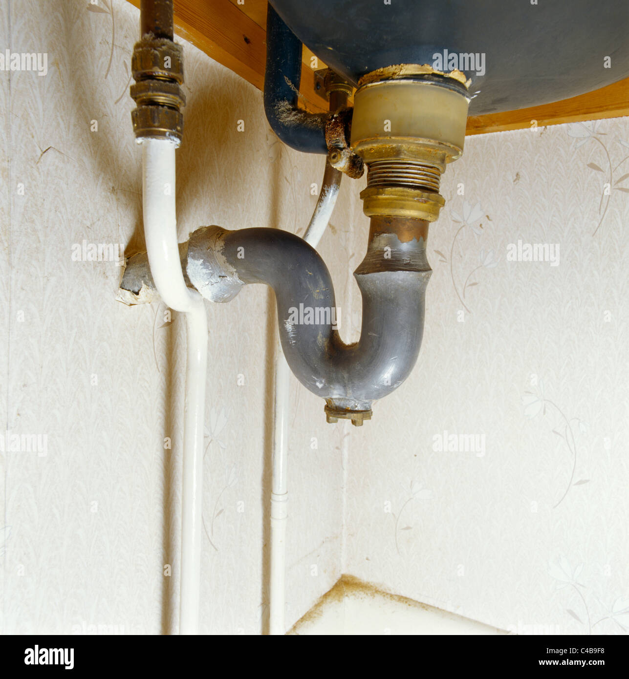 U Bend Pipe Under Sink Stock Photo 37128316 Alamy