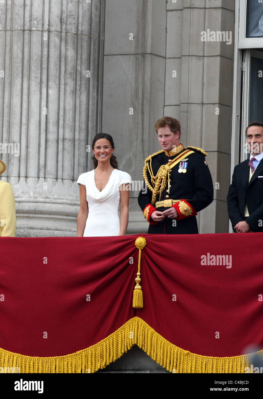 PIPPA MIDDLETON AND PRINCE HARRY AT THE ROYAL WEDDING OF PRINCE WILLIAM AND KATE MIDDLETON Stock Photo