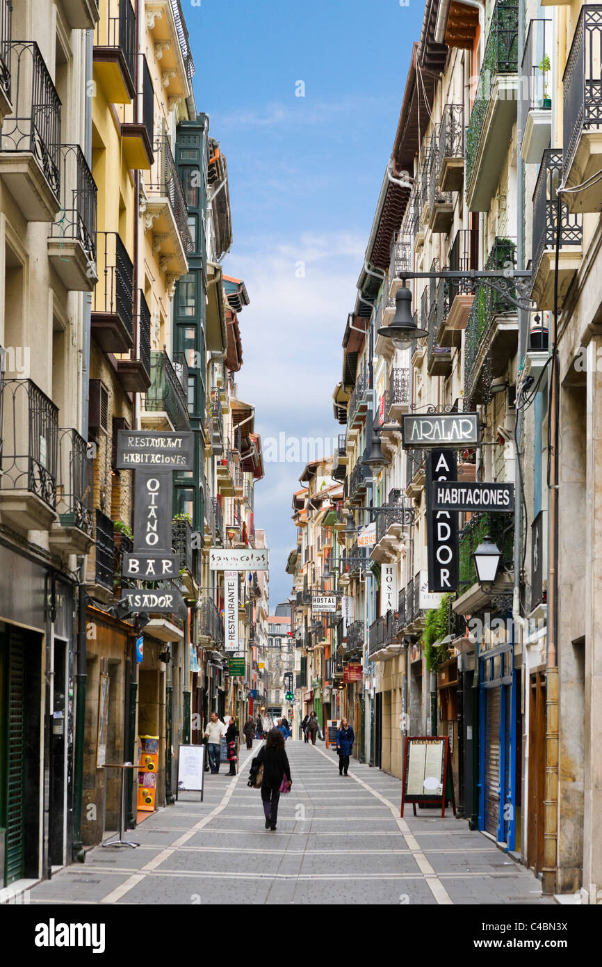 Street old town pamplona hi-res stock photography and images - Alamy