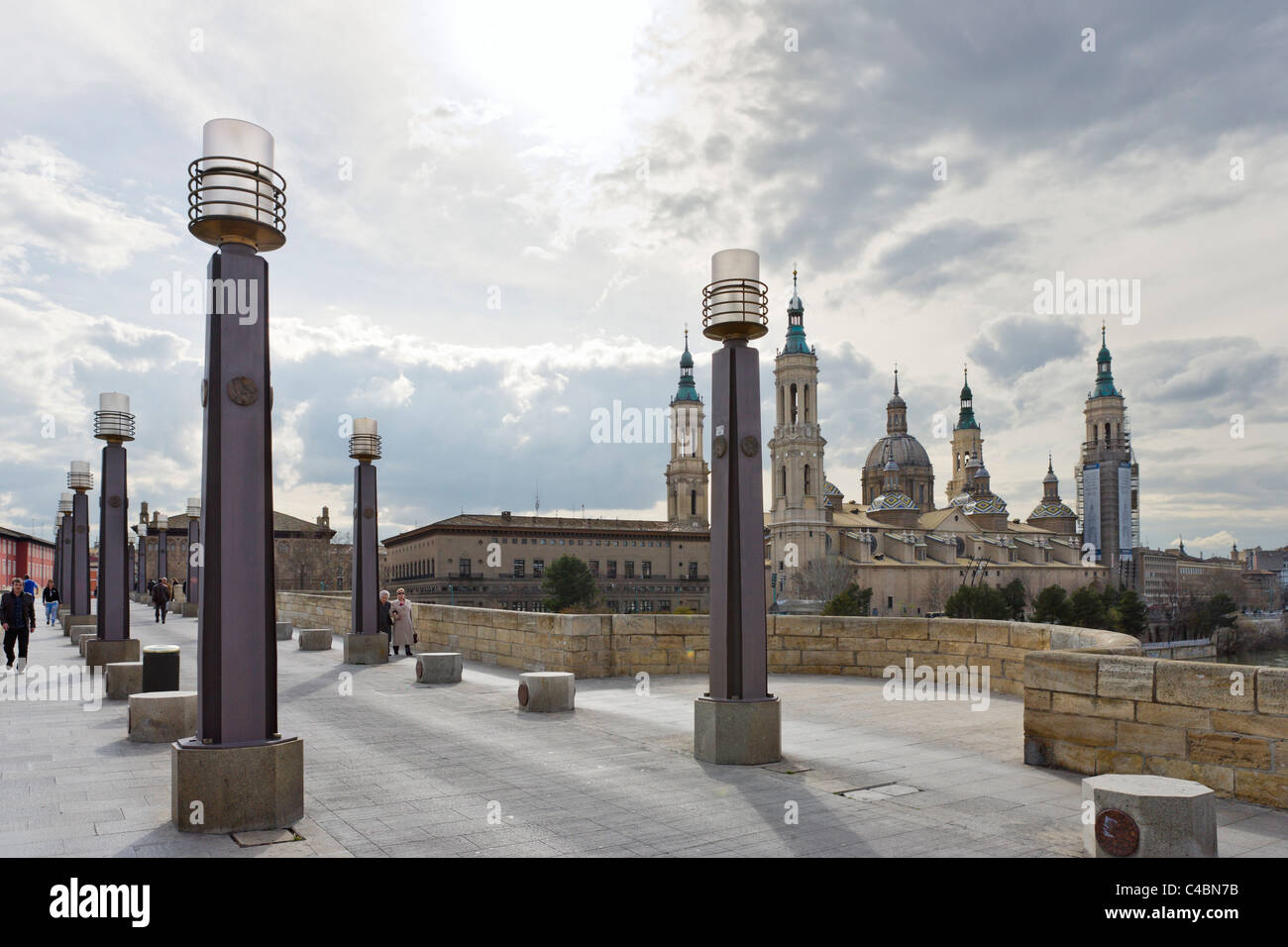 View of the Basilica of Nuestra Senora del Pilar from the Puente de Piedra on the River Ebro, Zaragoza, Aragon, Spain Stock Photo