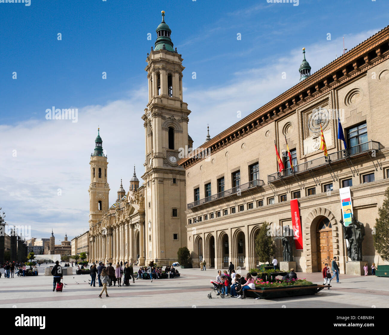 The Ayuntamiento (Town Hall) and Basilica of Nuestra Senora del Pilar from the Plaza del Pilar, Zaragoza, Aragon, Spain Stock Photo