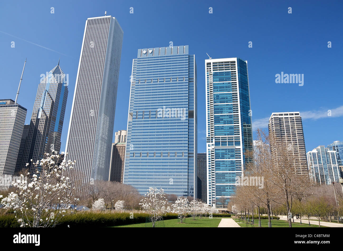 Chicago daley plaza spring hi-res stock photography and images - Alamy