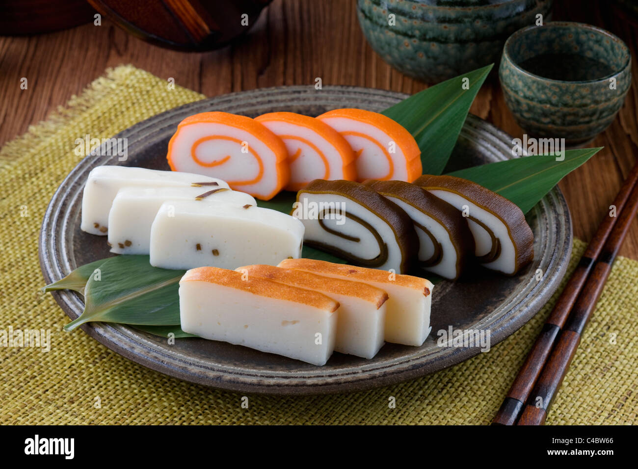 Ингредиенты для суши. Какой ингредиент японцы добавляют на удачу. Слива умебоши. Японский суп мисо суп. Сток рамен.