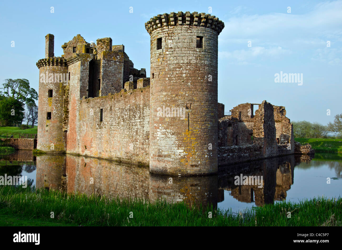 Caerlaverock Castle near Dumfries, Scotland Stock Photo - Alamy