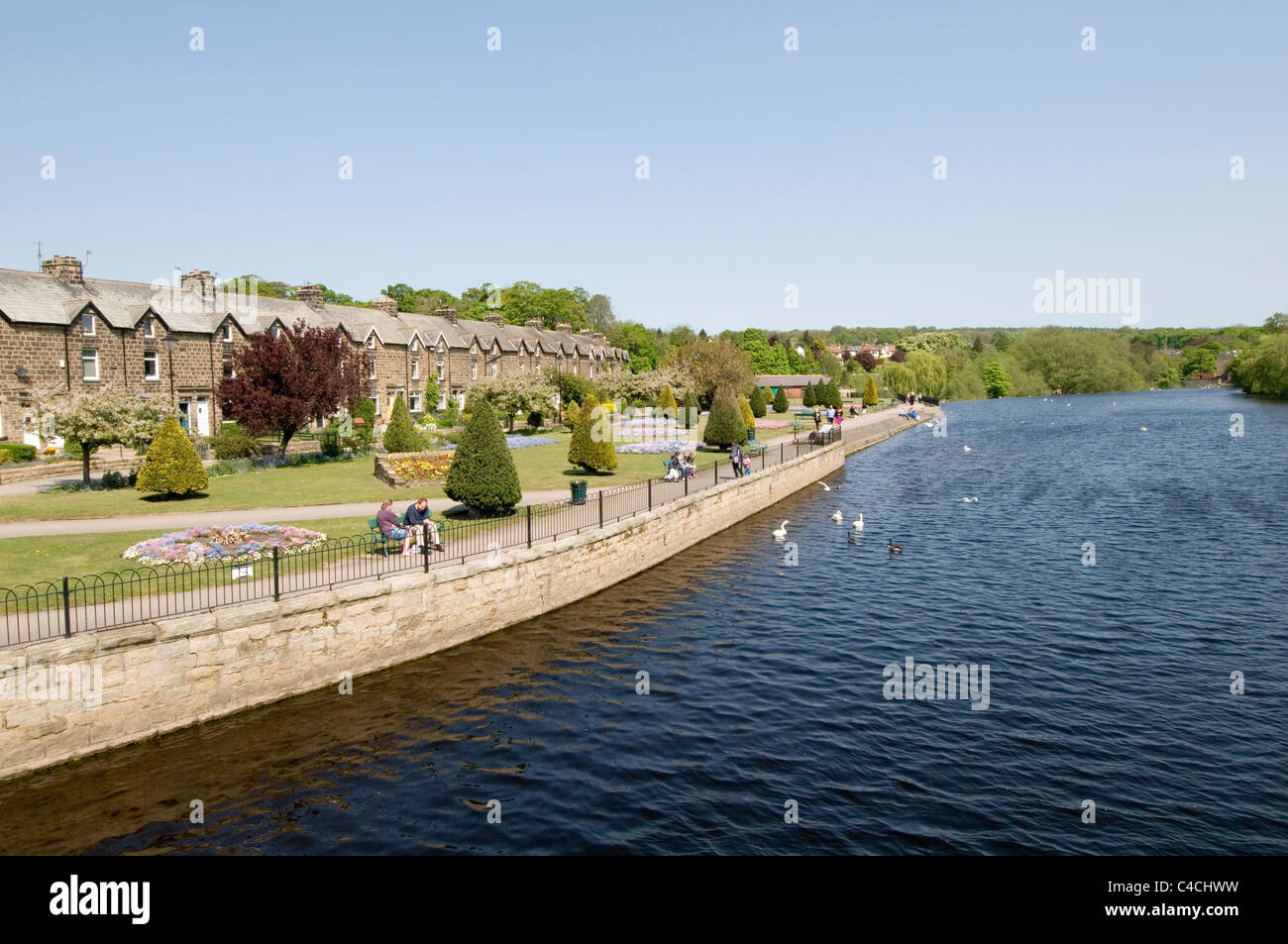 otley river wharfe wharfemeadows park west yorkshire tiitybottle park tourist visitors visitor attraction attractions tourists t Stock Photo