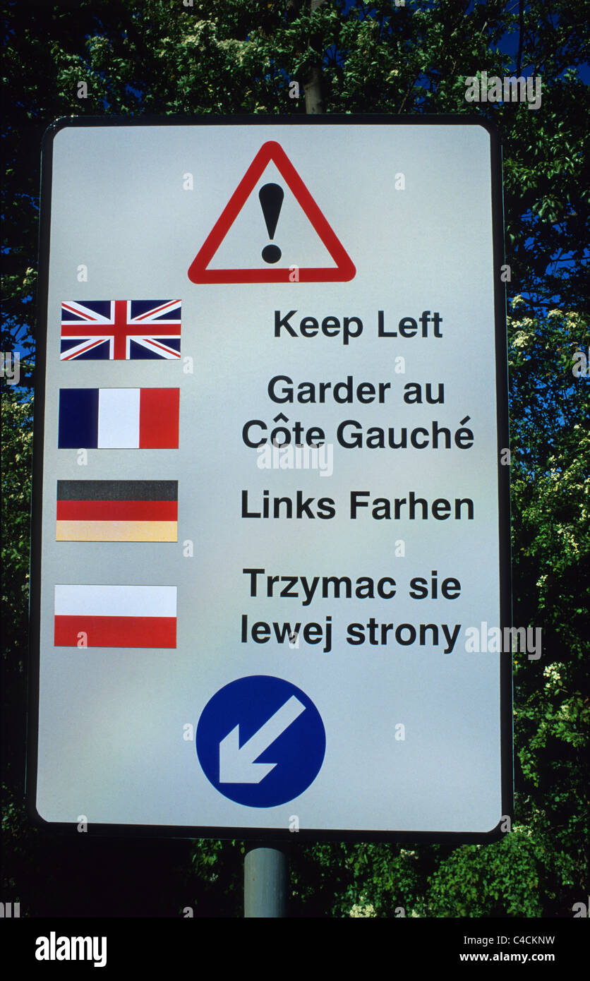 bilingual warning sign for lorry drivers of different nationality's to