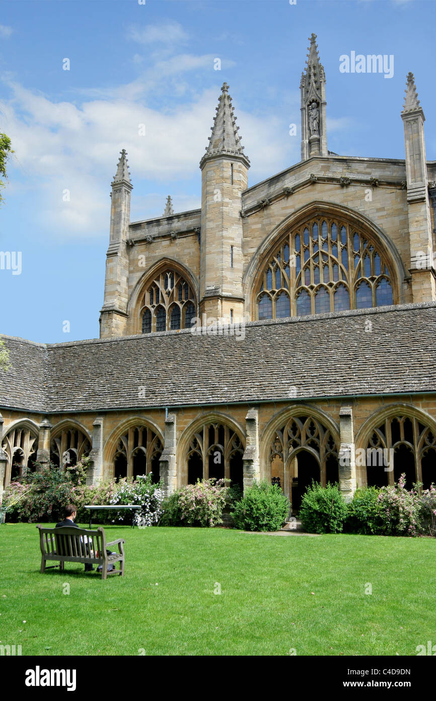 Oxford University New College Quadrangle Stock Photo Alamy
