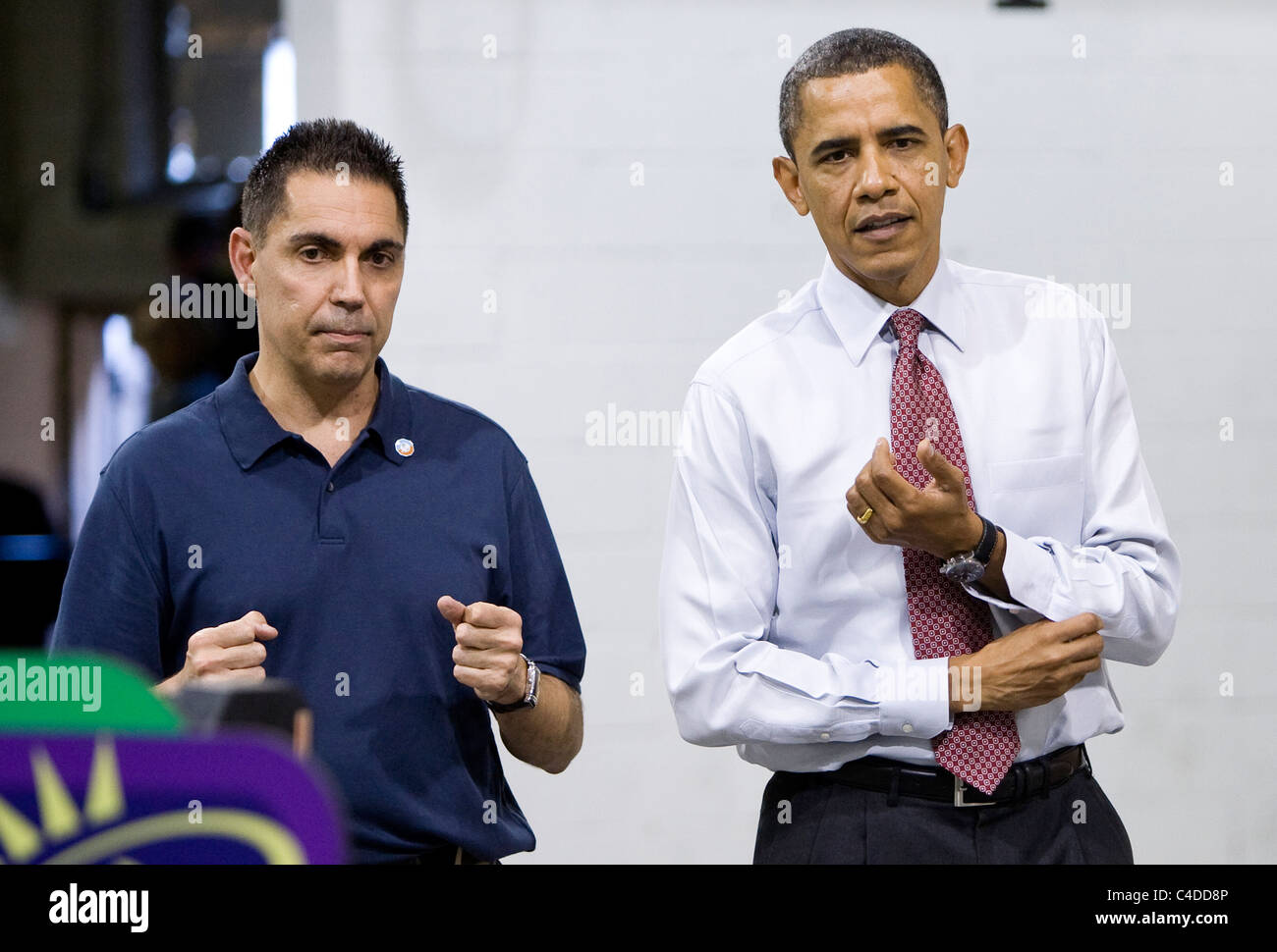 Barack obama signs a baseball hi-res stock photography and images - Alamy