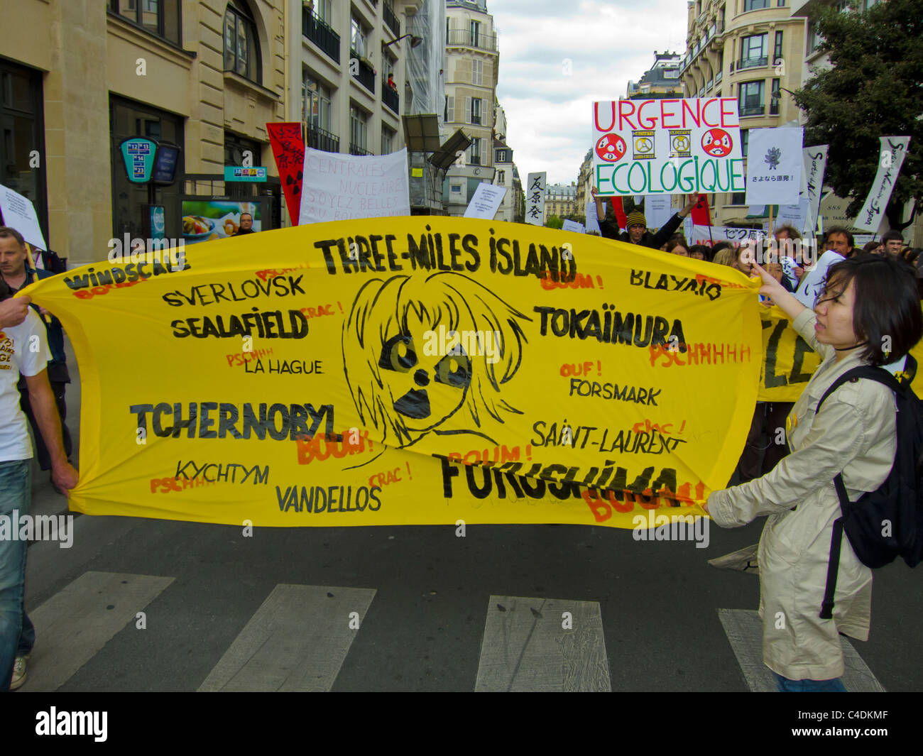 Paris, France, French Demonstration Against Nuclear Power, People Marching with Signs, nuclear energy protest Stock Photo