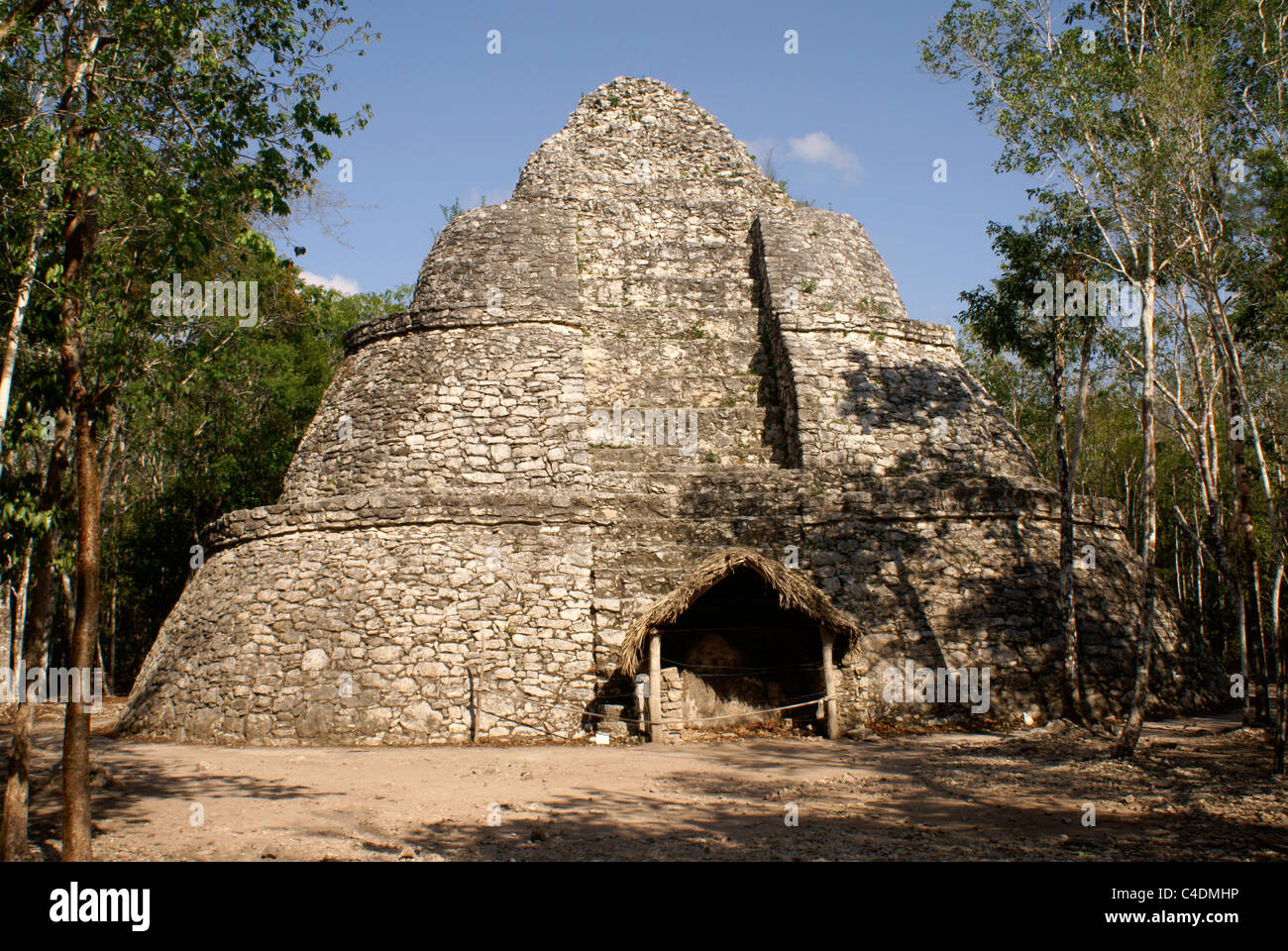 Xaibe or Crossroads pyramid at the Mayan ruins of Cobá, Quintana Roo, Mexico Stock Photo