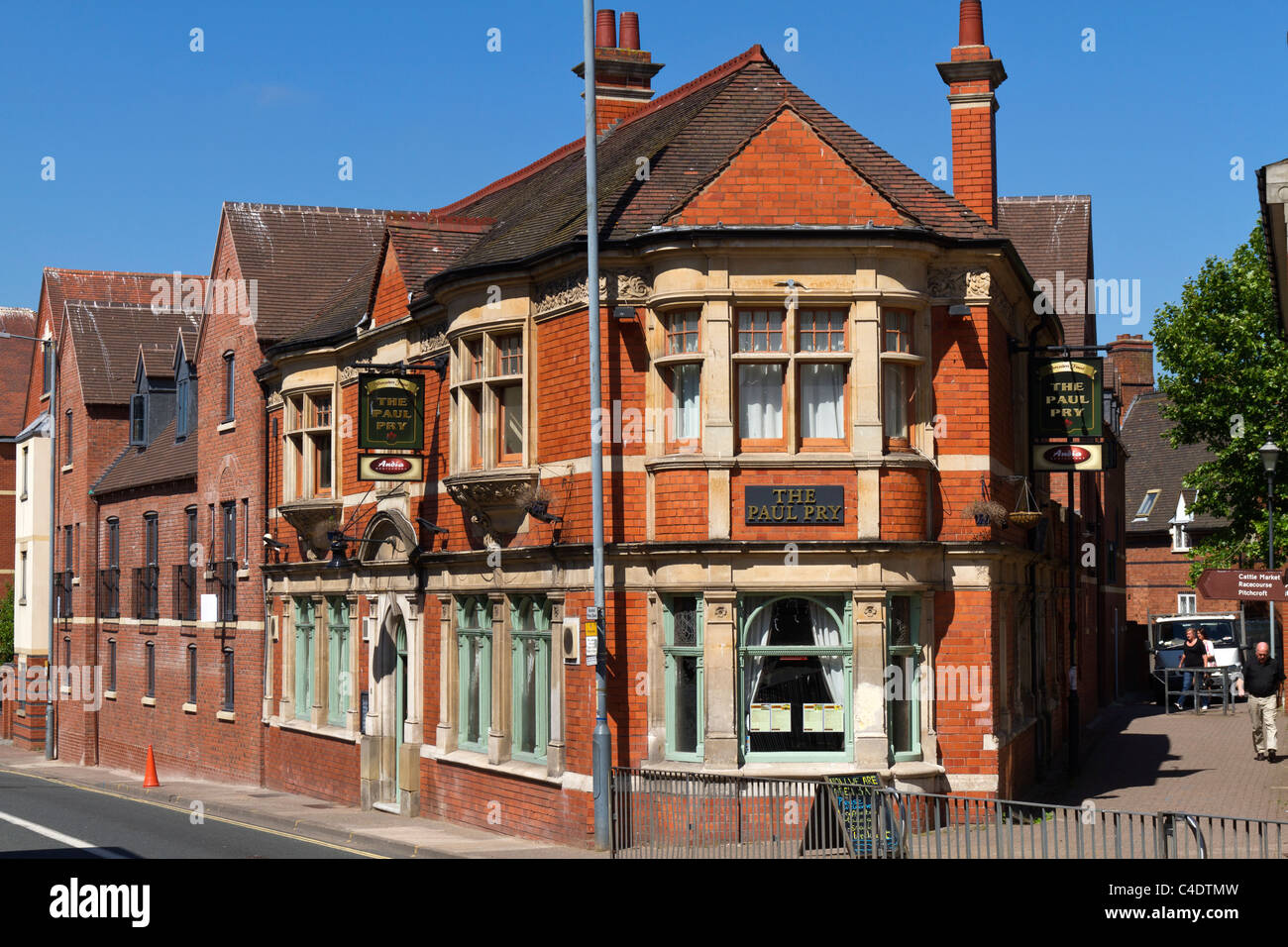The Paul Pry public house in Worcester City Centre Stock Photo Alamy