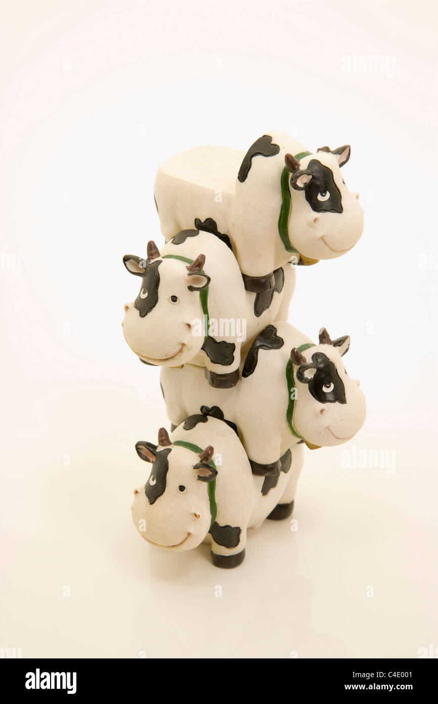 Kissing Cows Salt & Pepper Shakers Magnetic Ceramic Set Farm Farming -  www.