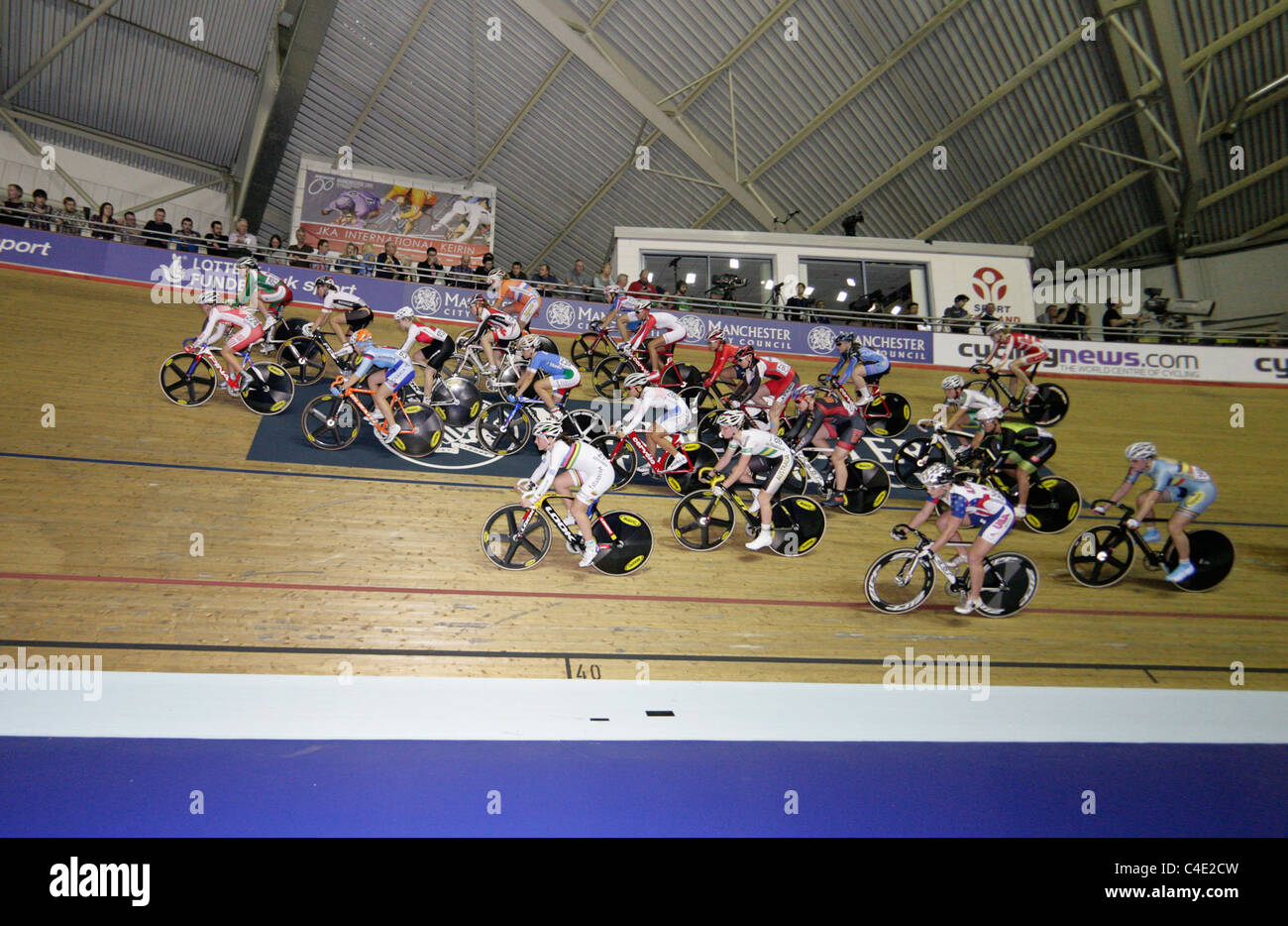 cycling scratch race