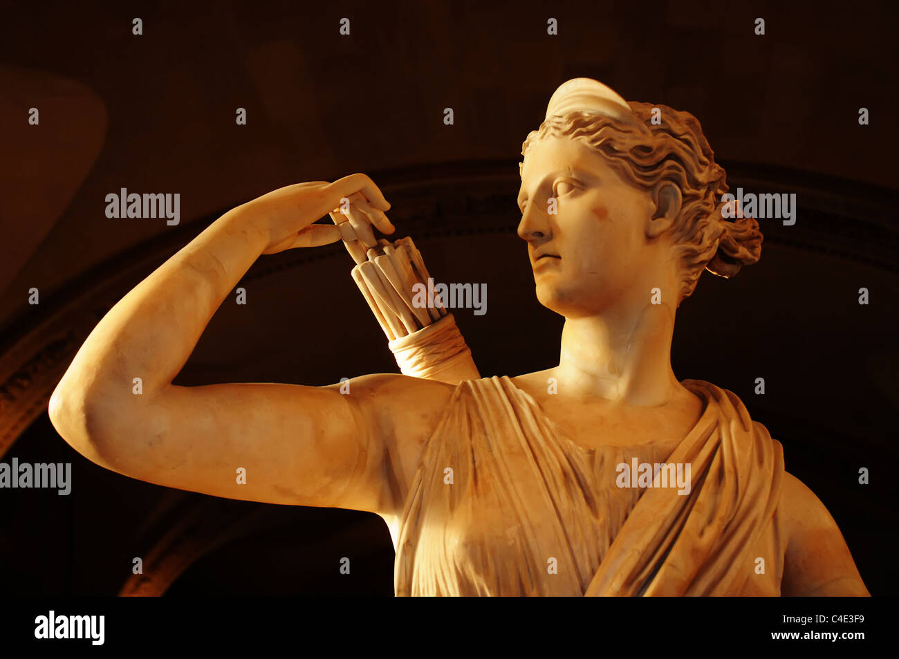 Sculpture of diana the huntress hi-res stock photography and images - Alamy