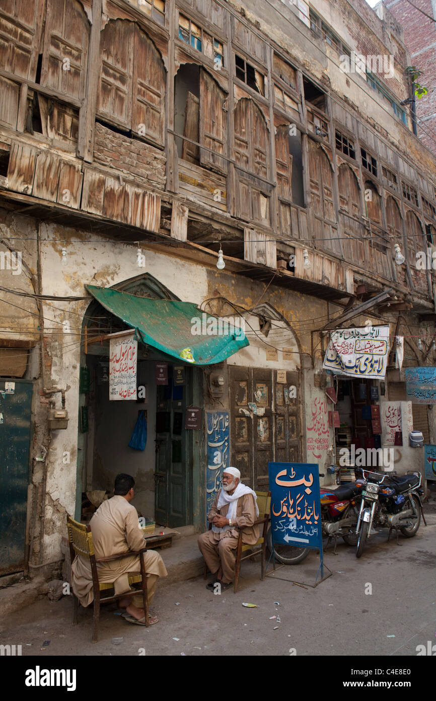 Market in downtown lahore hires stock photography and images Alamy