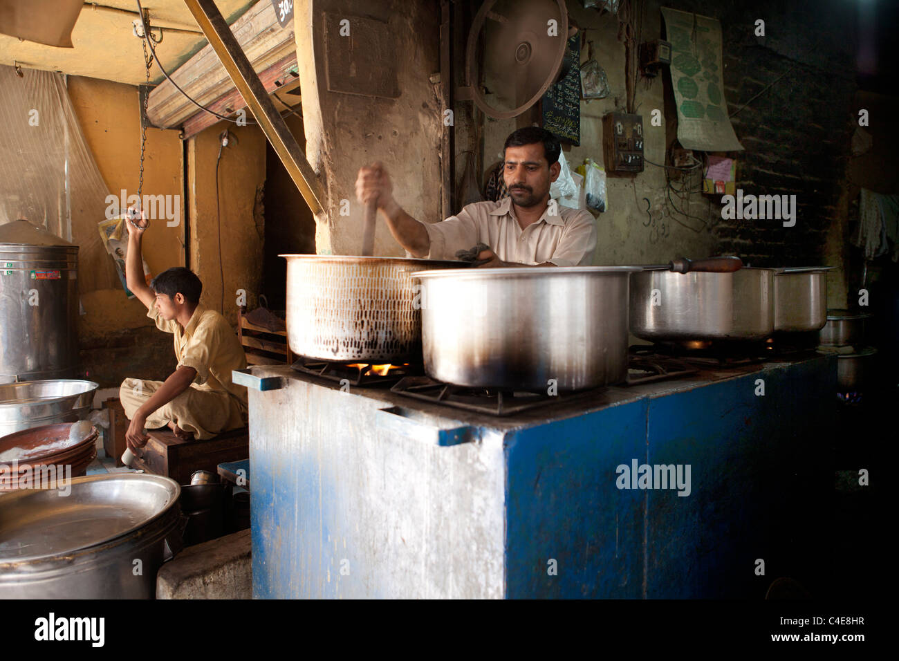 market in downtown Lahore Stock Photo Alamy