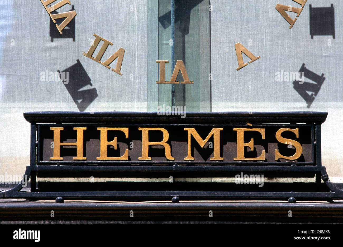 Hermes paris store hi-res stock photography and images - Alamy