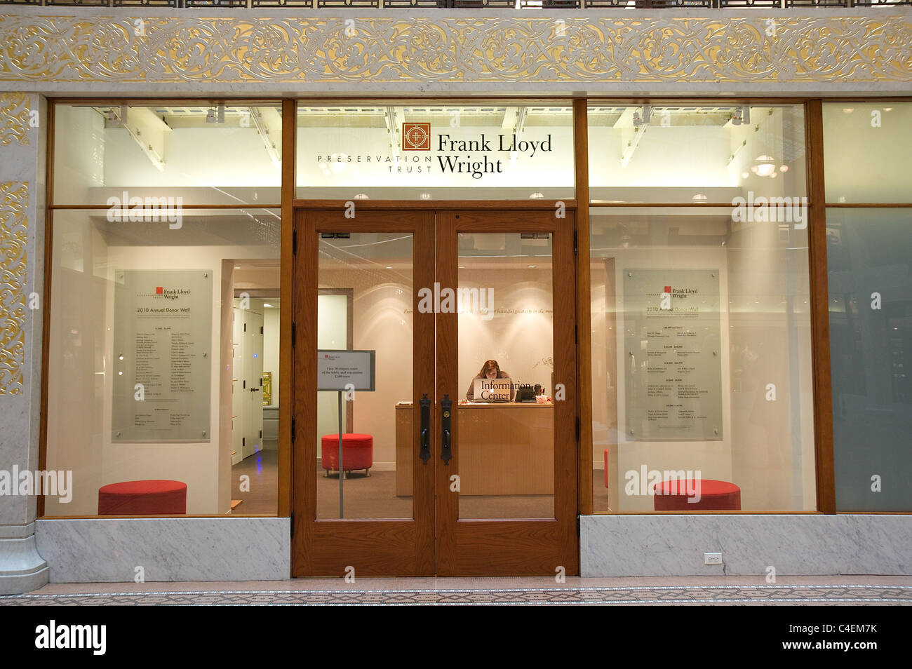 The Frank Lloyd Wright Preservation Trust, in The Rookery Building, in Chicago. Wright designed the Rookery's lobby in 1905 Stock Photo