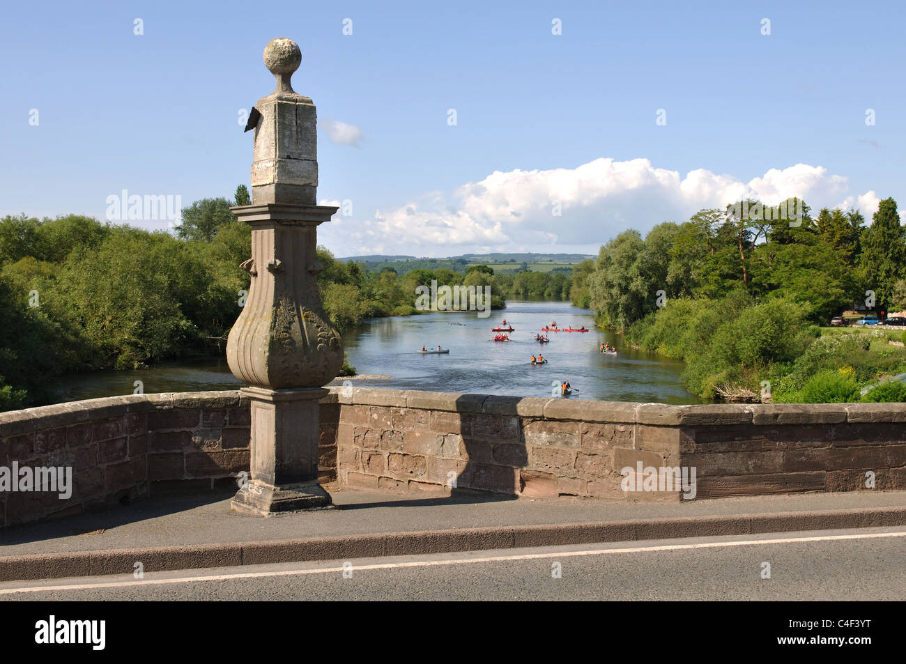 Sundial on Wilton Bridge, Ross-on-Wye, Herefordshire, England, UK Stock Photo